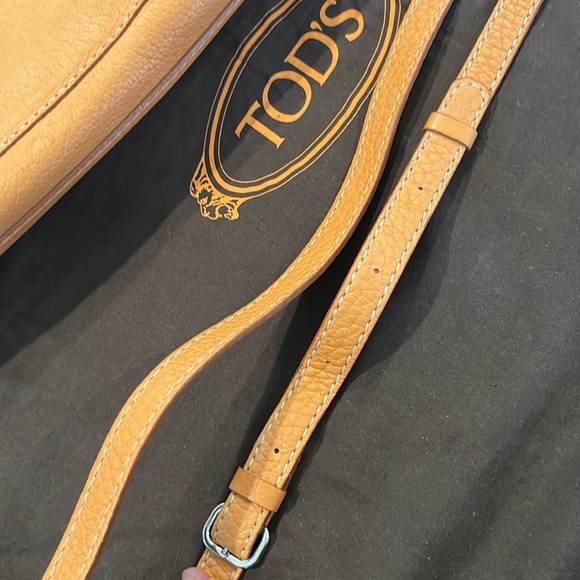 Authentic Leather Tod’s Messenger / Tote Bag - Picture 12 of 14